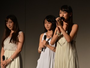 16回目のバースデーを迎えたモーニング娘。（左から譜久村聖、鞘師里保、飯窪春菜）