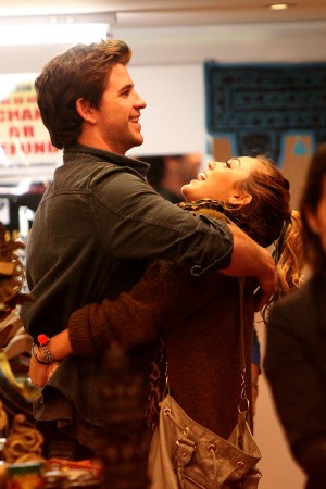 2011年6月のマイリー・サイラス＆リアム・ヘムズワース