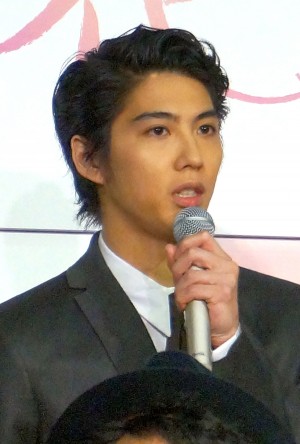 賀来賢人、NHK連続テレビ小説『花子とアン』出演者発表会見にて