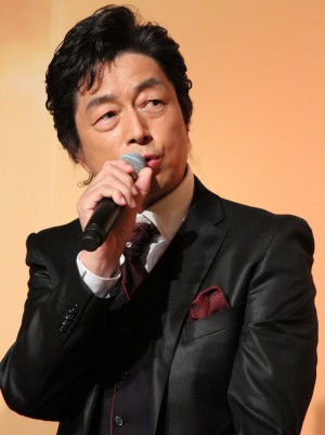 中村雅俊、地球ゴージャス『クザリアーナの翼』制作発表会にて