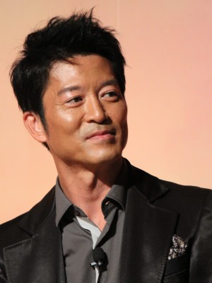 寺脇康文、地球ゴージャス『クザリアーナの翼』制作発表会にて