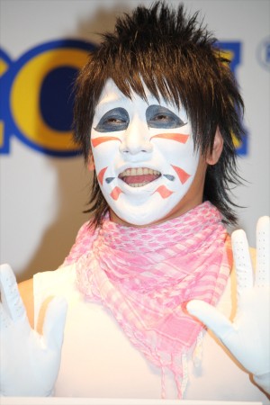 東京ゲームショウ2013で開催された『オトレンジャー』イベントに登場した、ゴールデンボンバー