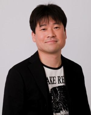 『偽装家族』（仮）で三松太一役を演じる佐藤二朗