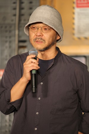 『THE NEXT GENERATION -PATLABOR-』製作発表記者会見に登場した押井守