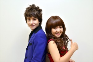 「MarMee」を結成しインタビューに応えてくれた、ミゲルとさくらまや