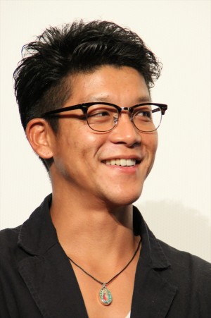 『ソウル・フラワー・トレイン』トークショーに登壇した駿河太郎