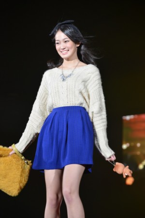 吉本実憂＜GirlsAward 2013秋冬＞