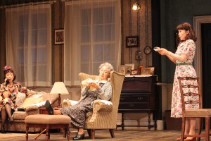 長野里美、草笛光子、中谷美紀、『ロスト・イン・ヨンカーズ』初日開幕直前会見にて