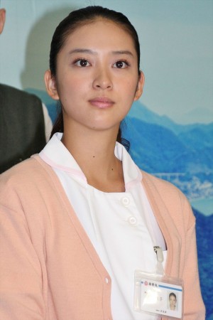 武井咲、『海の上の診療所』制作発表会見にて