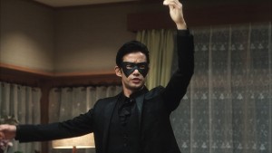 竹野内豊が“ガスの仮面”に扮する新CMスタート！