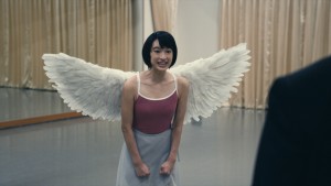 コミカルなセリフやアクションが満載のWEB限定動画