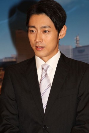 小泉孝太郎、『刑事 吉永誠一 涙の事件簿』第1話完成披露 記者会見にて