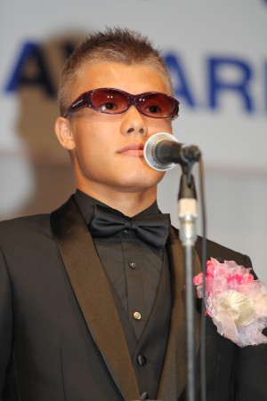 「第26回 日本 メガネ ベスト ドレッサー賞 表彰式」＜スポーツ界部門＞亀田和毅選手