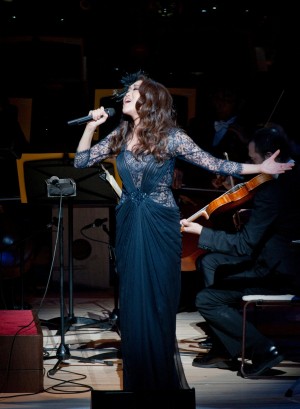 「JUJUの日」に日本フィルハーモニー交響楽団とスペシャル・クラシックライブを開催したJUJU