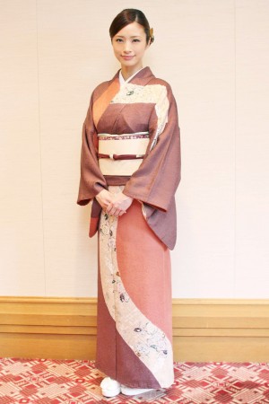 おしんの母親役を演じた上戸彩