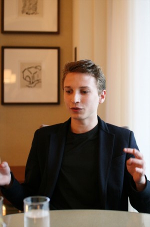 『危険なプロット』エルンスト・ウンハウワー