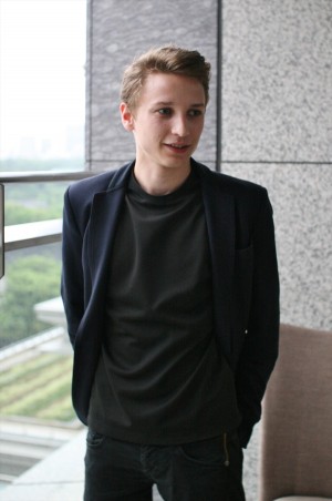 『危険なプロット』エルンスト・ウンハウワー