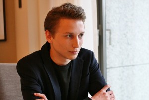 『危険なプロット』エルンスト・ウンハウワー