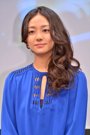 木村文乃、『変身インタビュアーの憂鬱』初回試写会にて