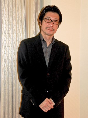 映画『人類資金』について語る阪本順治監督