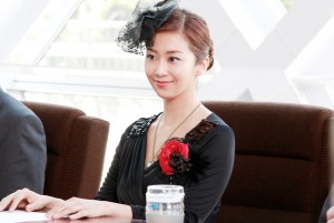 清玄の叔母・若槻華恵役の優香 