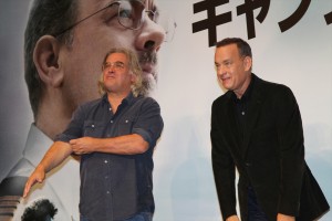 『キャプテン・フィリップス』来日記者会見に登場したトム・ハンクスとポール・グリーングラス監督