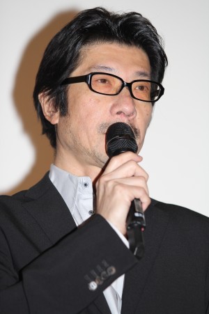 『人類資金』初日舞台挨拶に出席した、阪本順治監督