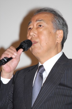 『人類資金』初日舞台挨拶に出席した、岸部一徳