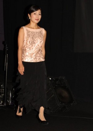 『ほとりの朔子』舞台挨拶に出席した、鶴田真由