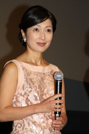 『ほとりの朔子』舞台挨拶に出席した、鶴田真由