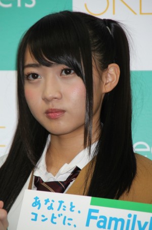 木崎ゆりあ、SKE48×ファミリーマート「Sweets＋宣伝部員 就任式」にて