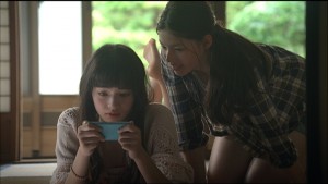 「dビデオ powered by BeeTV」新CM『家篇』より