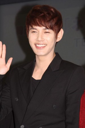 チョン・ジフ、『ネイルサロン・パリス～恋はゆび先から～』来日記者会見にて