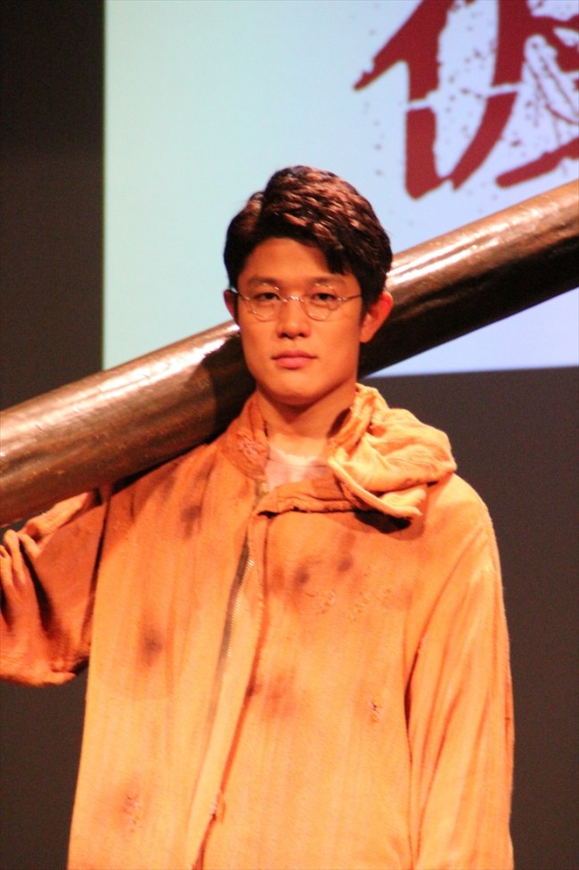 鈴木亮平、『彼岸島』1話上映プレミア試写会に登場