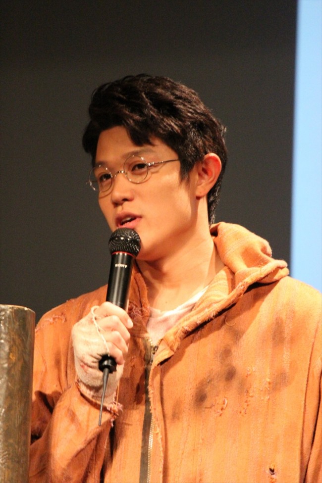 鈴木亮平、『彼岸島』1話上映プレミア試写会に登場