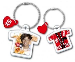 ワン・ダイレクション、日本限定オフィシャルガチャ発売！