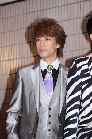 貴水博之、舞台『私のホストちゃん』フォトセッション・囲み取材にて