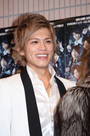 山本裕典、舞台『私のホストちゃん』フォトセッション・囲み取材にて