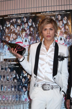 山本裕典、舞台『私のホストちゃん』フォトセッション・囲み取材にて