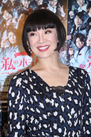 香寿たつき、舞台『私のホストちゃん』フォトセッション・囲み取材にて