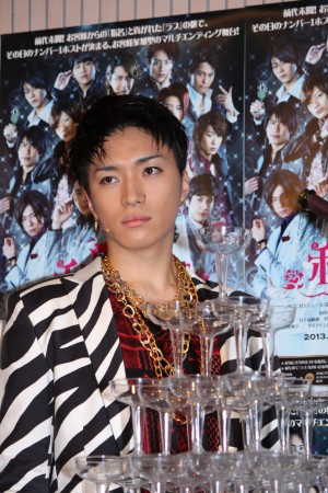 松下優也、舞台『私のホストちゃん』フォトセッション・囲み取材にて