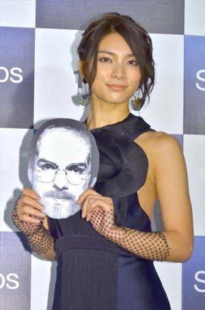 映画『スティーブ・ジョブズ』トリビュートミニライブに来場した、秋元才加