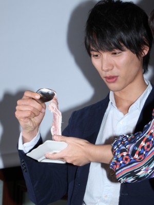 福士蒼汰、「2013年ヒット商品ベスト30」発表会にて