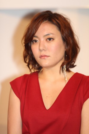 鈴木杏、舞台『冬眠する熊に添い寝してごらん』製作発表にて