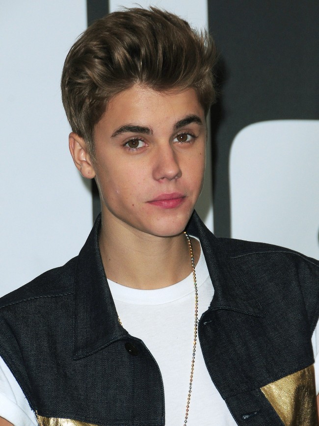 ジャスティン・ビーバー、Justin Bieber