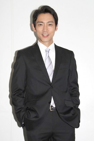 『金曜8時のドラマ「刑事 吉永誠一　涙の事件簿」』にて、鑑貴一役で出演中の小泉孝太郎