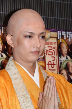 佐々木喜英、舞台『ぶっせん』ゲネプロ＆囲み取材にて