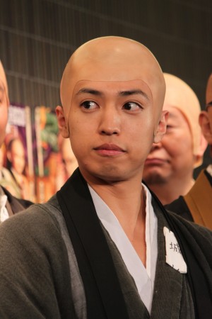 桐山漣、舞台『ぶっせん』ゲネプロ＆囲み取材にて