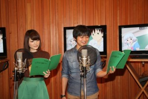 『となりの関くん』アフレコ取材での下野紘、花澤香菜