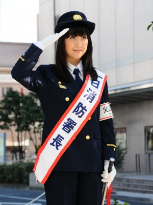 東京・麻布消防署で一日消防署長を務めた黒川智花